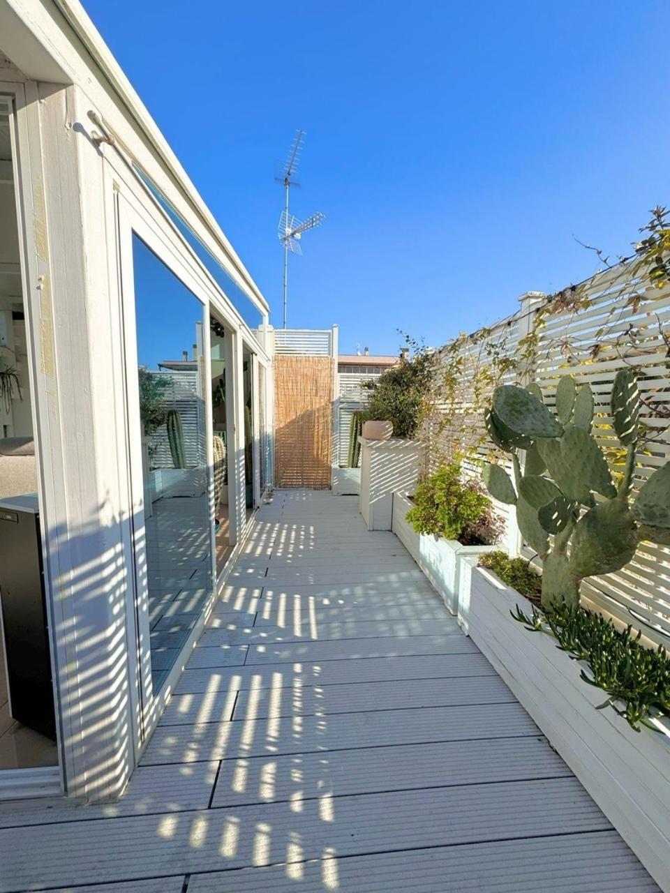 Rooftop-Marinacentro-Unique-Beach-Fun-Smart-Loveapt-Train-Park Ρίμινι Εξωτερικό φωτογραφία